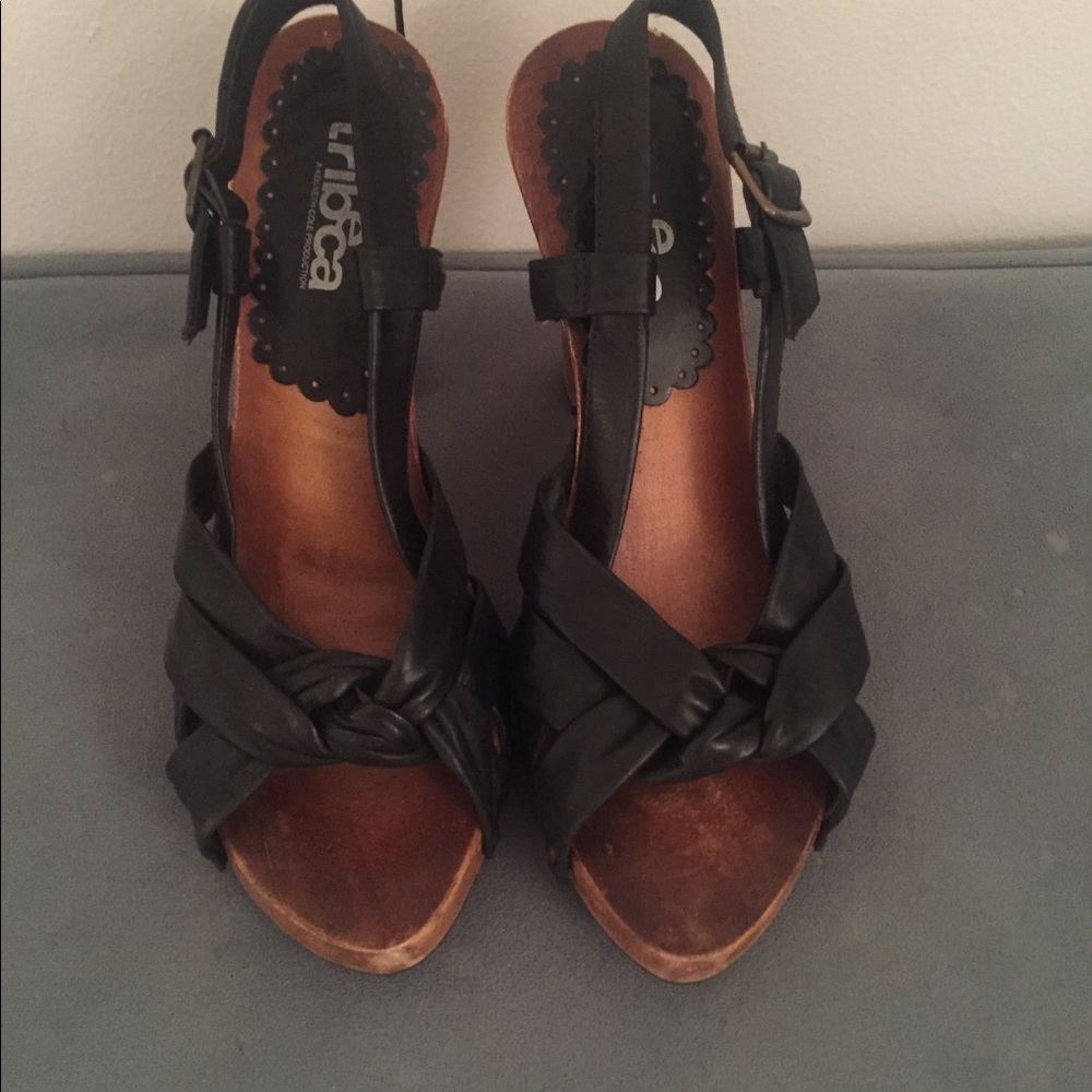 Tribeca by Kenneth Cole leather and wooden heels.